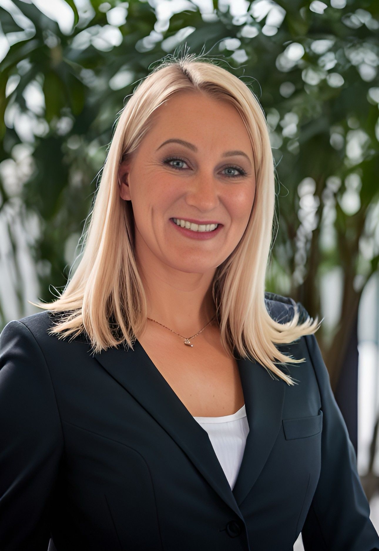 Heidi Klastow headshot